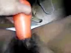 Jovem loira russa posando nua na cama videos pornos selvagem depois do banho