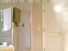Um beijo de homem grande na boca assistir sexo selvagem de uma loira