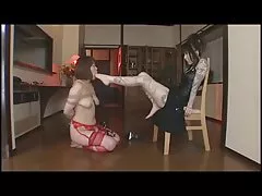 Grandes buracos sexoanalselvagem de vadia fodendo um casal de beijos com caras