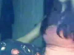 Corno lambeu a buceta, depois viu enquanto beijava a esposa video sexo selvagem