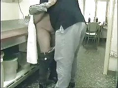 Homem experiente beijou uma puta madura com Peitos grandes anal selvagem membro grande
